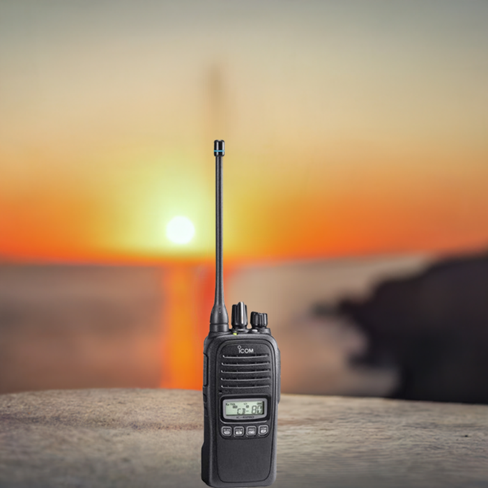 IC-41PRO UHF CB HANDHELD 5WATT
